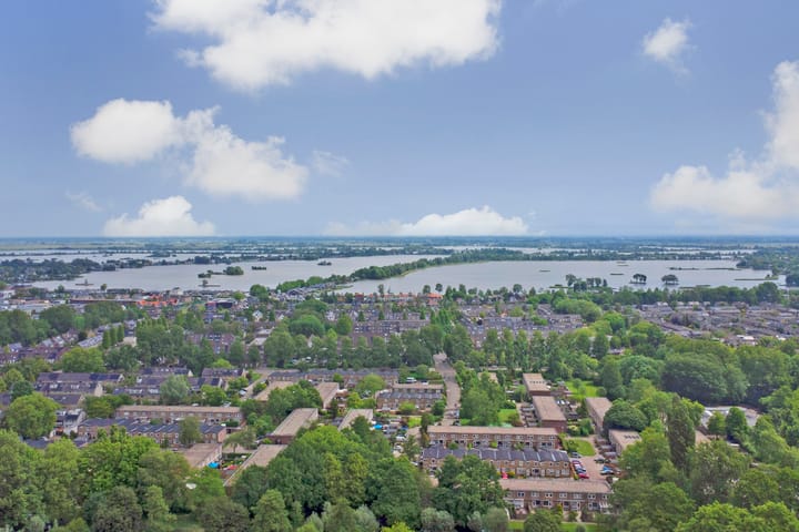 Photo 33 of Elisabeth Hoeve 20