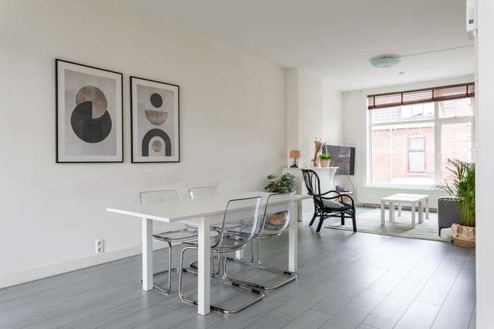 Foto 8 van Douzastraat 21