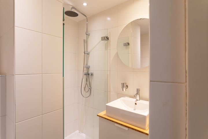 Foto 25 van Douzastraat 21