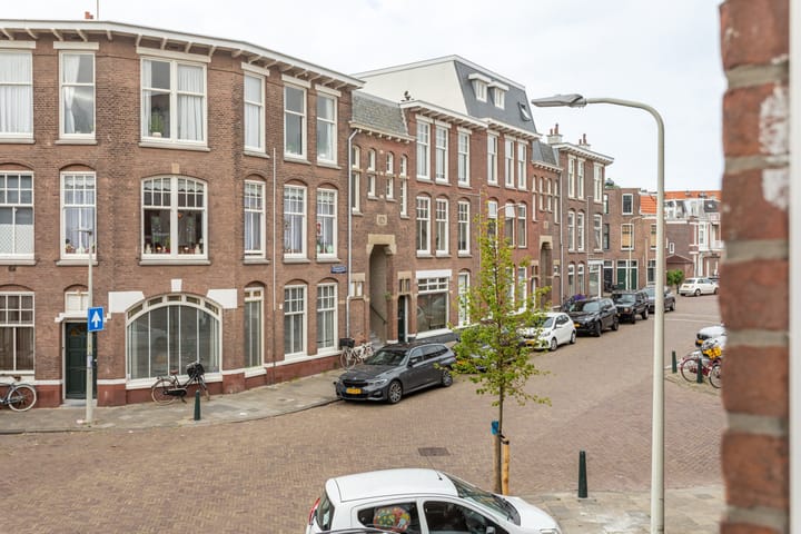 Foto 33 van Douzastraat 21