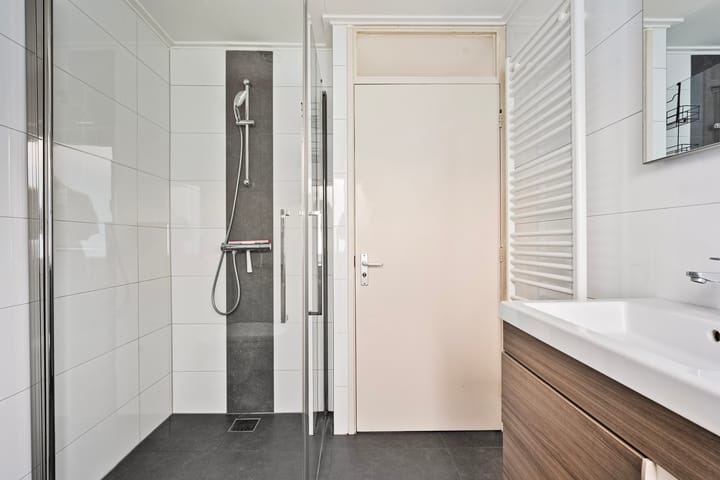 Foto 2 van G.A. Leendertz-Ladeniuslaan 9