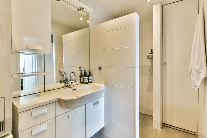 Photo 16 of Maassluisstraat 86