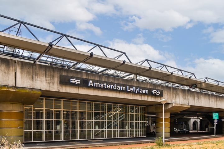 Photo 27 of Maassluisstraat 86