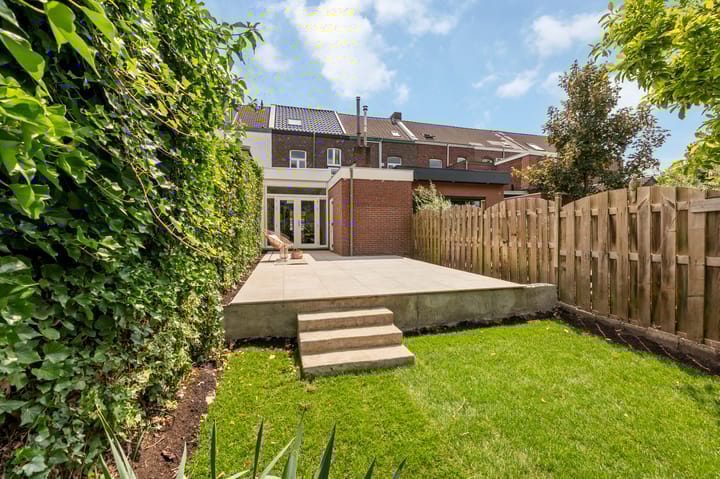 Foto 43 van Venloseweg 21