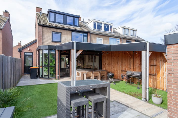 Foto 36 van Leliestraat 18