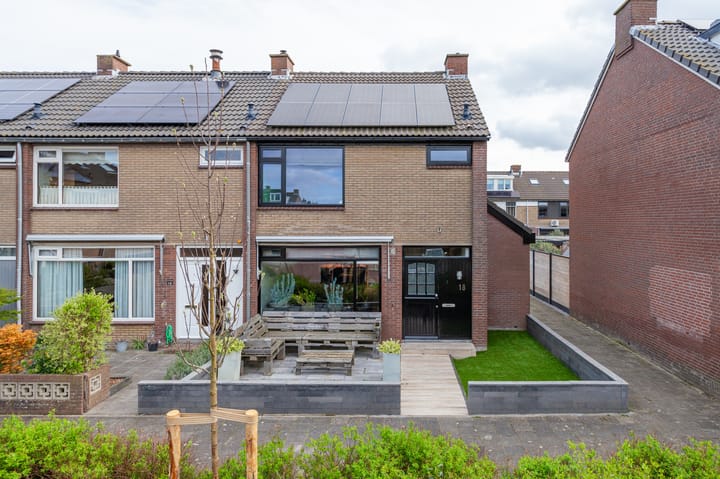 Foto 44 van Leliestraat 18