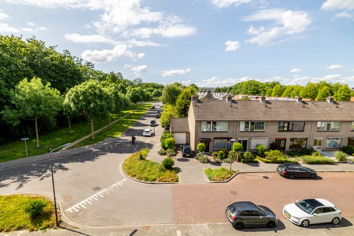 Foto 10 van Amerongenstraat 2-D16