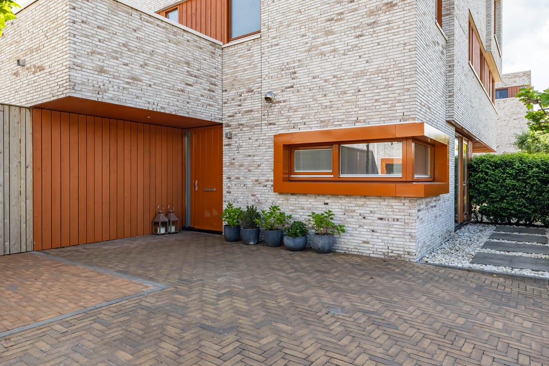 Photo 7 of Garmpoleiland 8