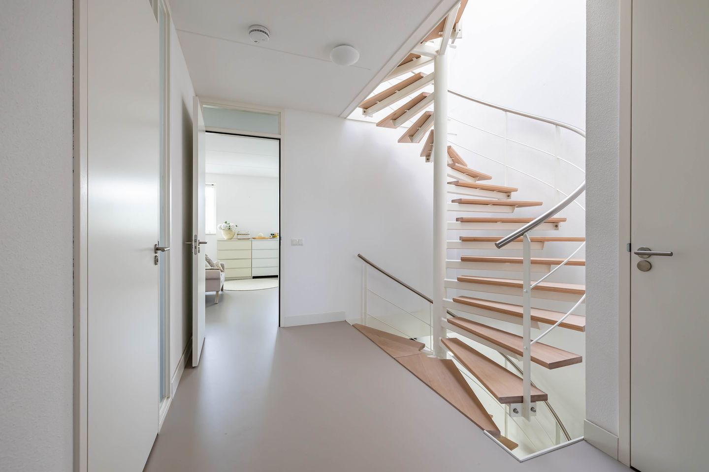 Photo 50 of Garmpoleiland 8