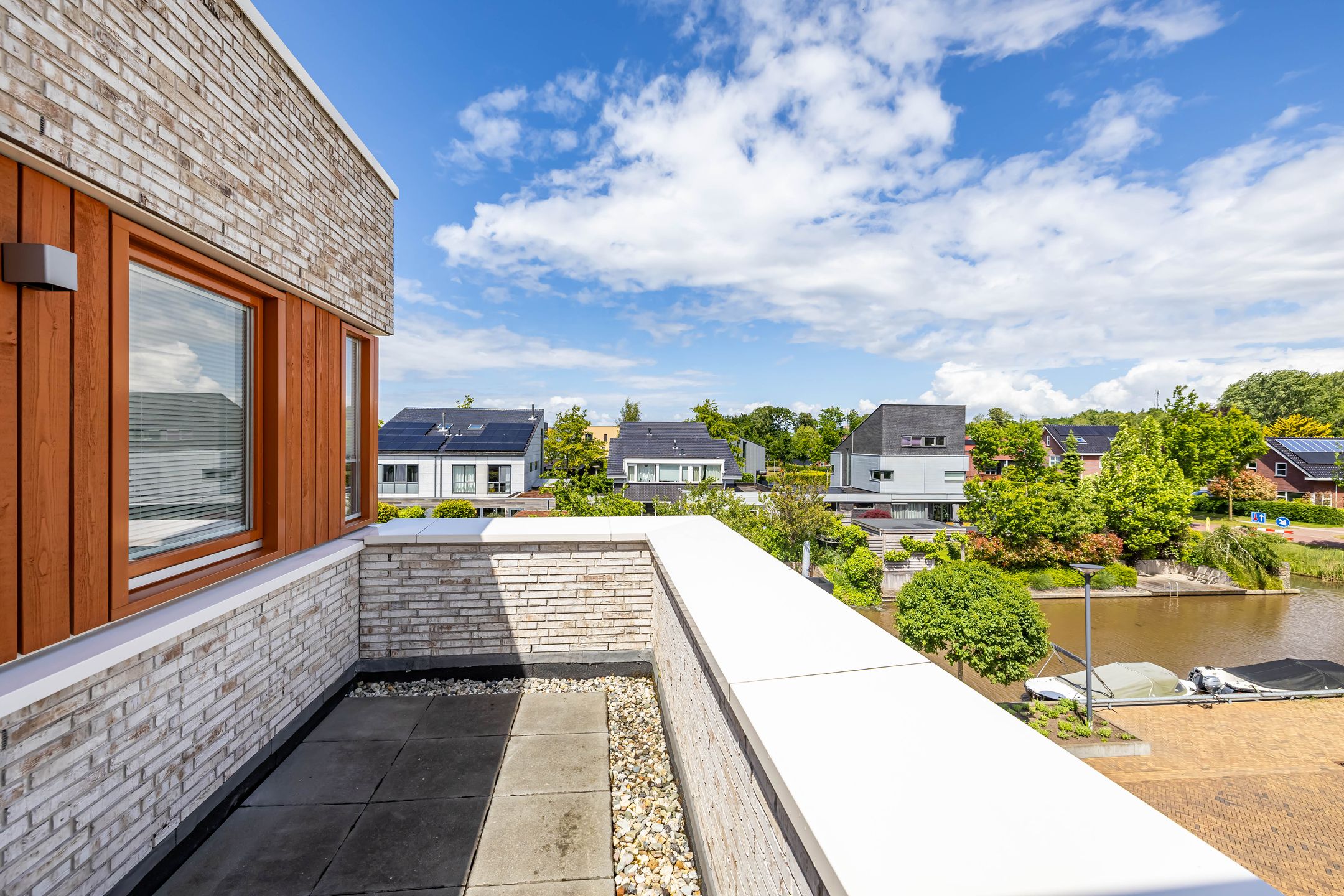 Photo 66 of Garmpoleiland 8