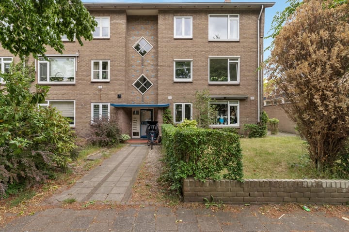 Foto 2 van Admiraal de Ruyterlaan 35