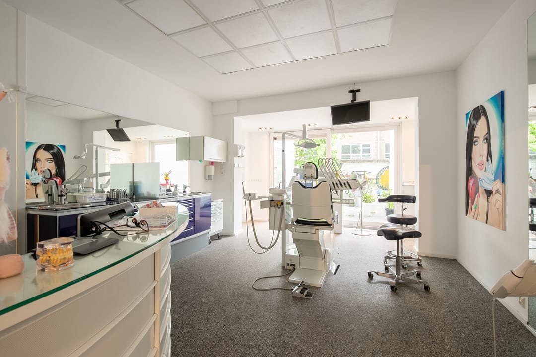 Photo 8 of Dautzenbergstraat 42