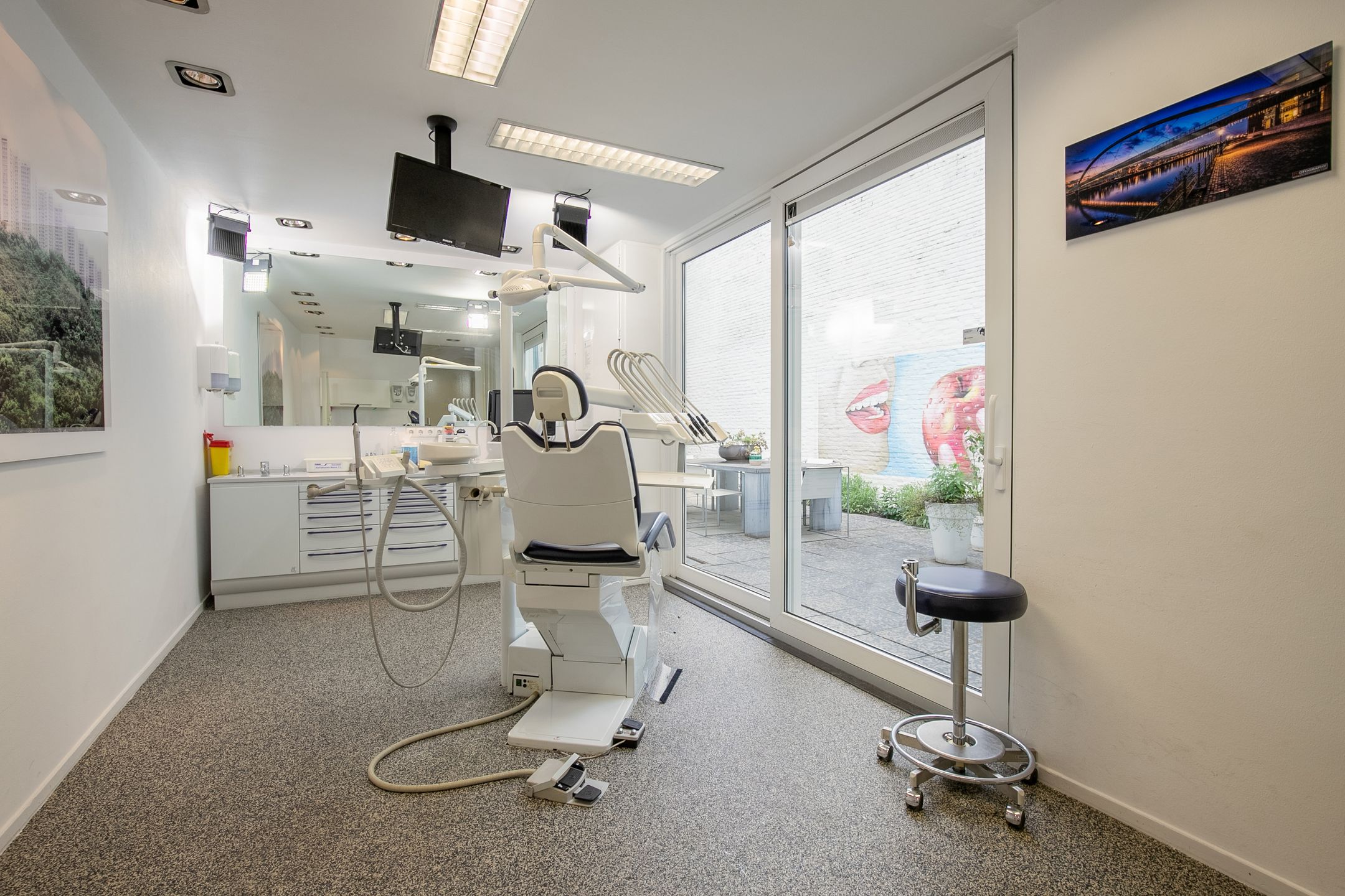 Photo 9 of Dautzenbergstraat 42