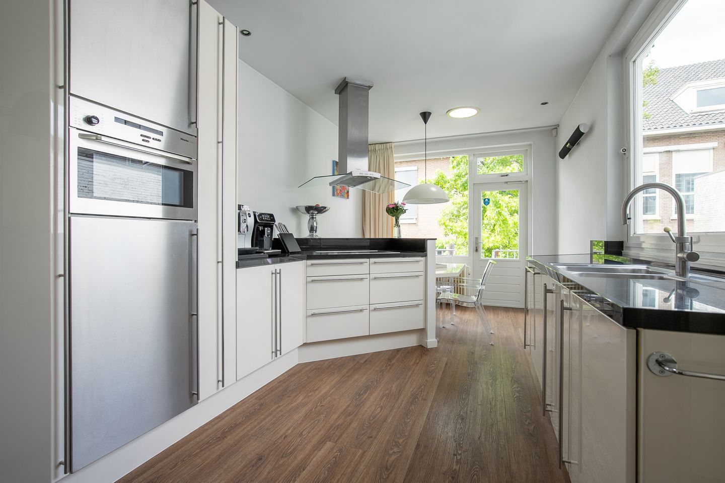 Photo 14 of Dautzenbergstraat 42