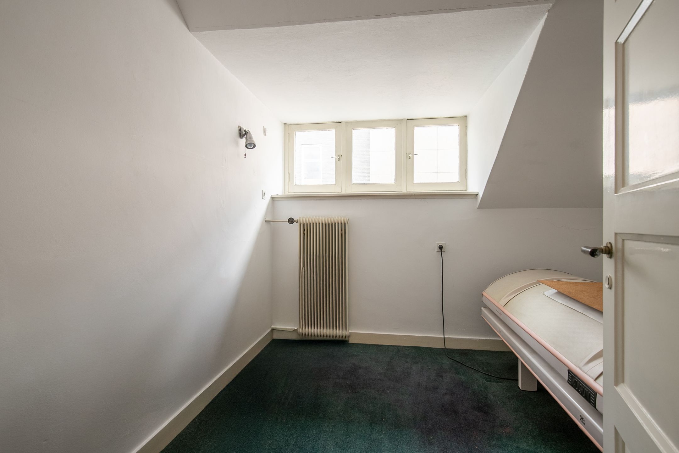 Photo 30 of Dautzenbergstraat 42