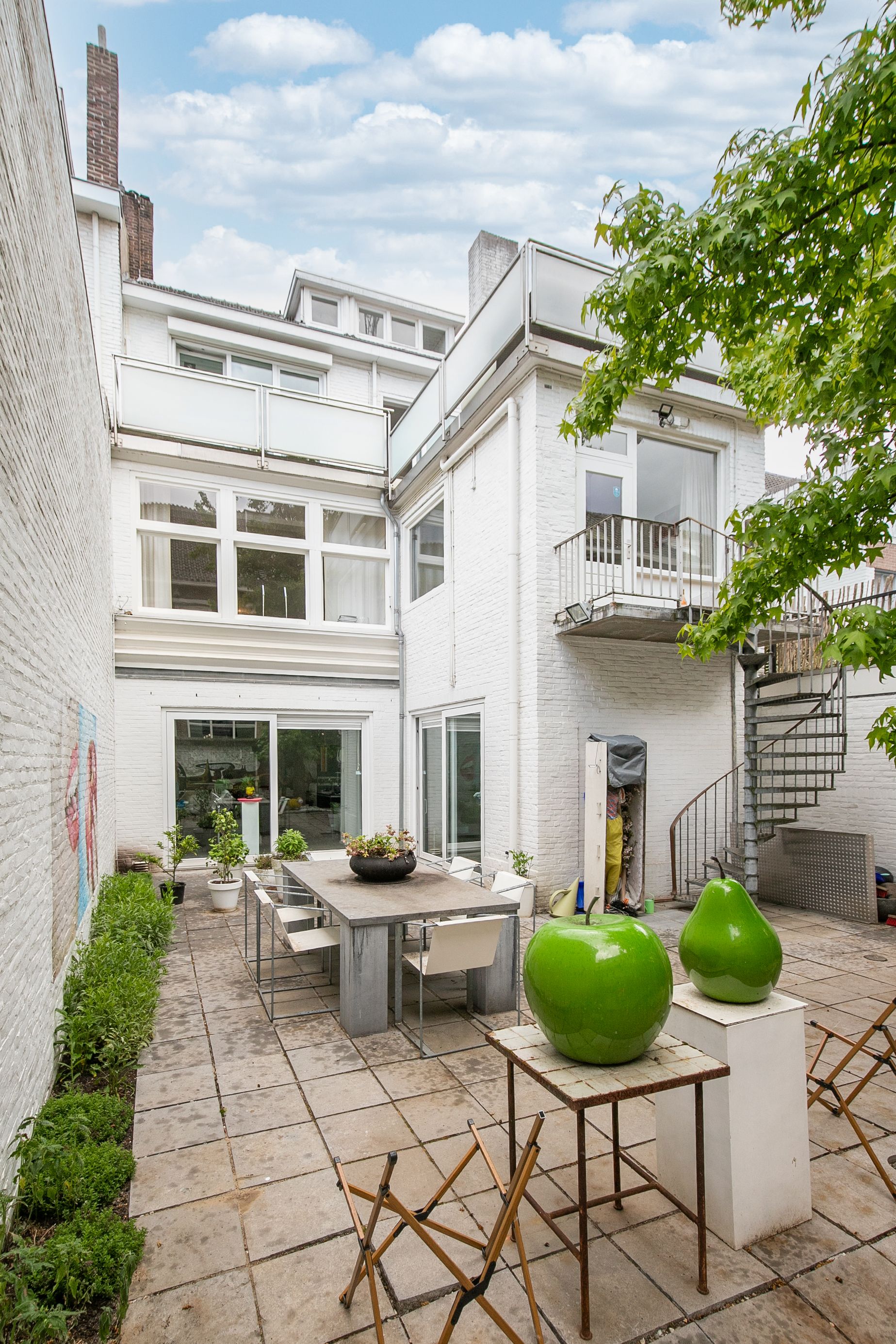 Photo 33 of Dautzenbergstraat 42