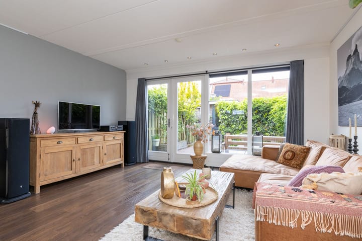 Foto 15 van Schouwmeester 90