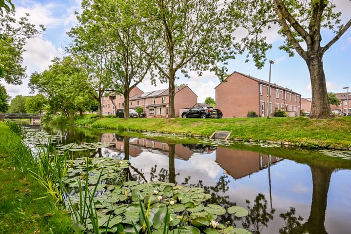 Foto 50 van Mandenmakerstraat 44