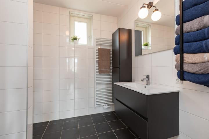 Foto 6 van Lev Landaustraat 10