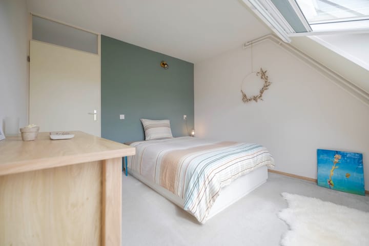 Foto 29 van Overveenstraat 4