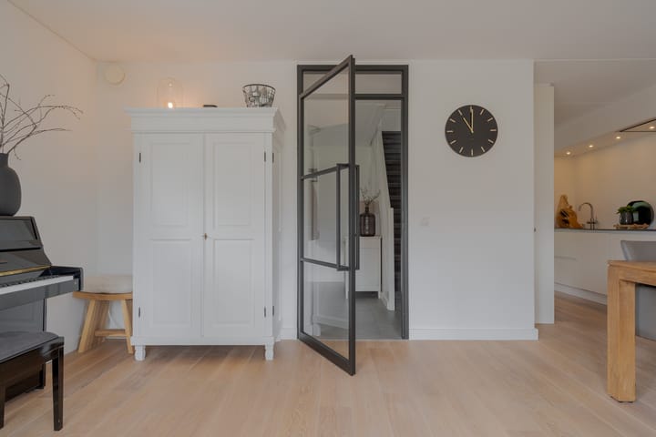 Foto 12 van Kloostersingel 9