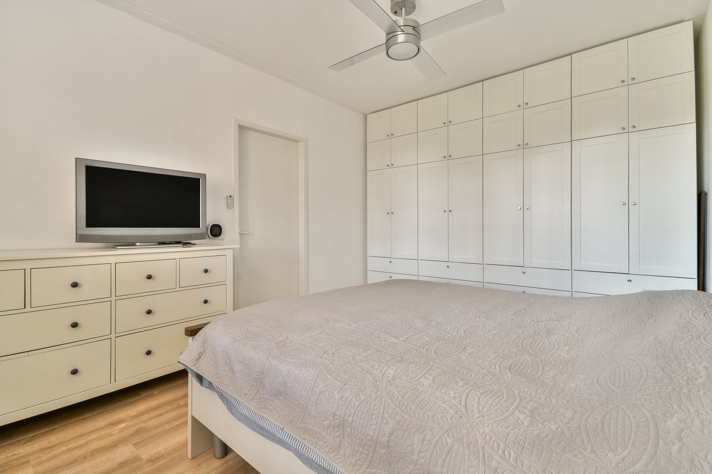 Photo 10 of Robert Kochlaan 104-F