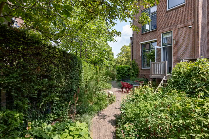 Foto 43 van G.W. Burgerplein 13