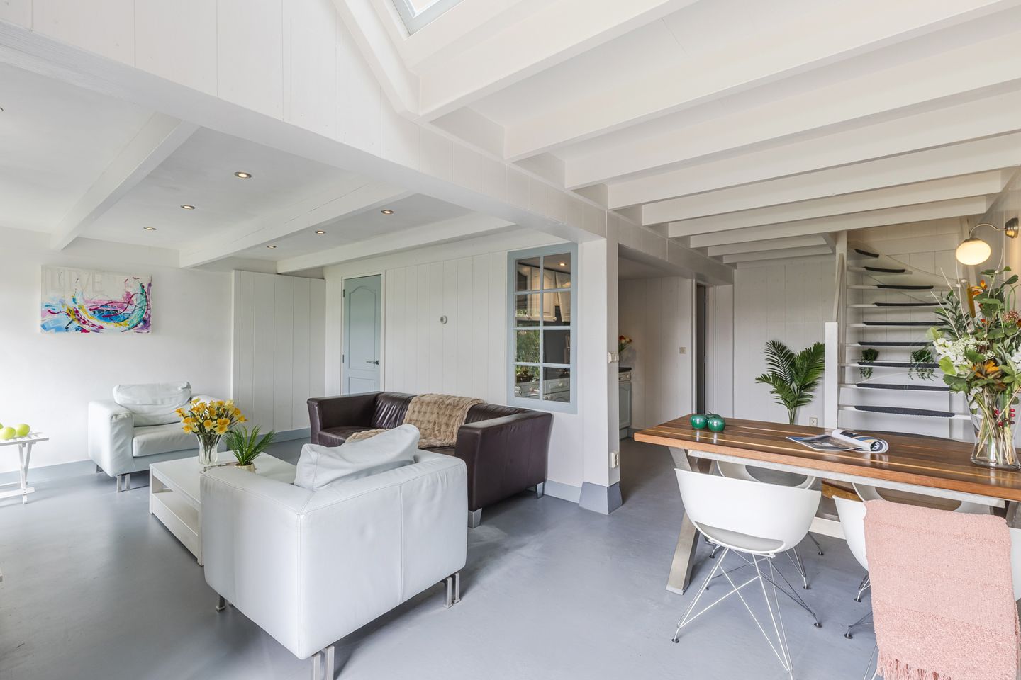 Photo 10 of Leeghwaterweg 20-A