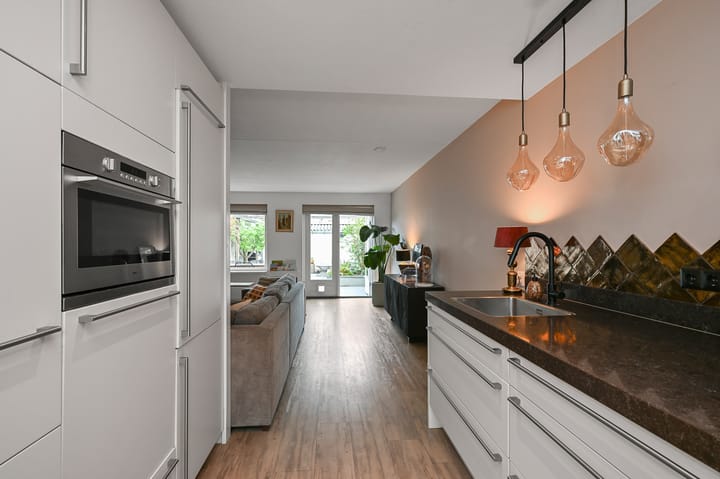 Foto 9 van Afrikalaan 177