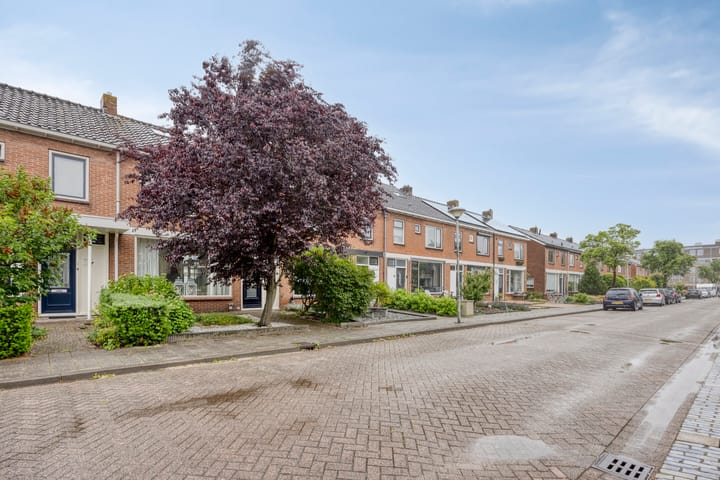 Photo 39 of Lorentzstraat 27