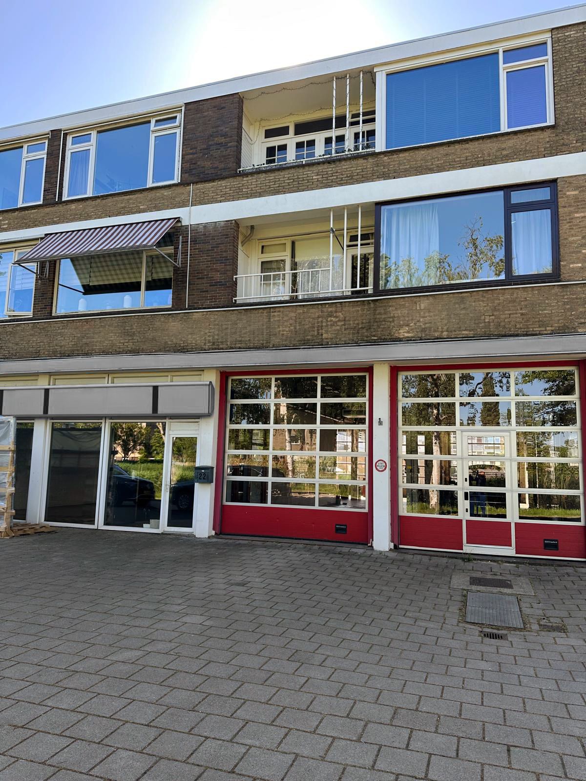 Bekijk foto 3 van Gerard Douplantsoen 22