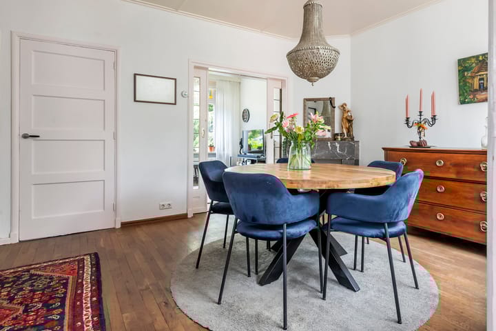 Photo 8 of J.D. van Leeuwenstraat 28