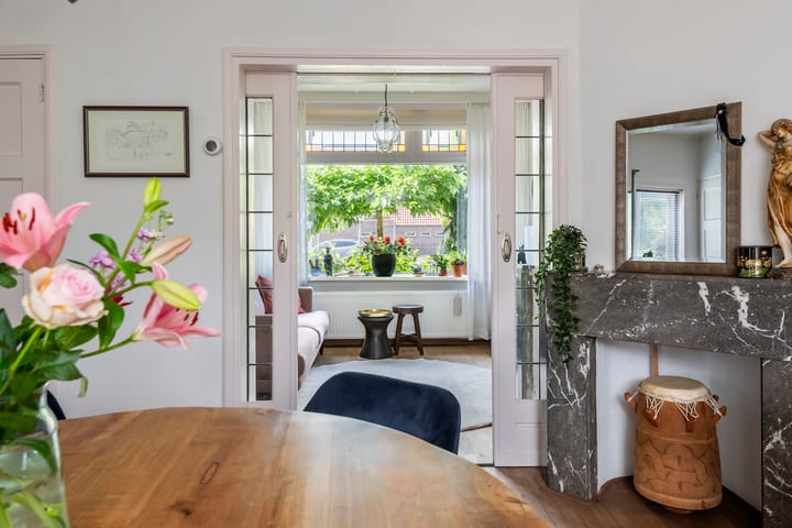 Photo 11 of J.D. van Leeuwenstraat 28