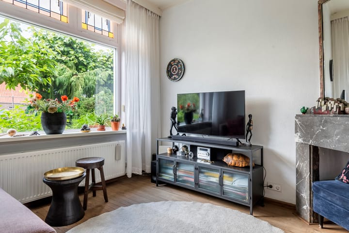 Photo 17 of J.D. van Leeuwenstraat 28