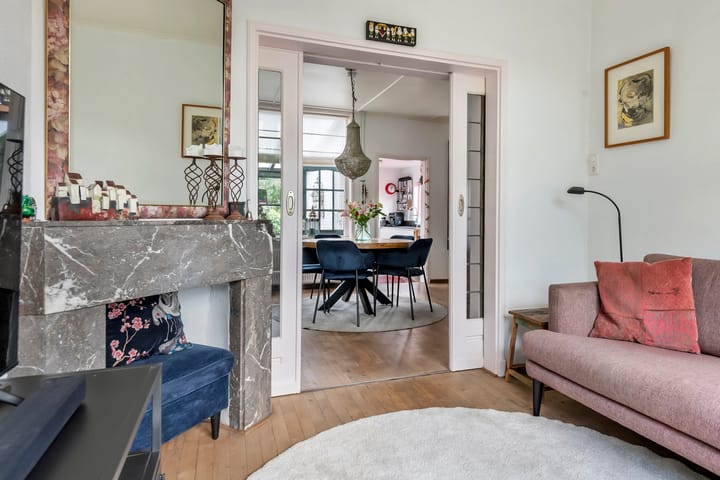 Photo 19 of J.D. van Leeuwenstraat 28