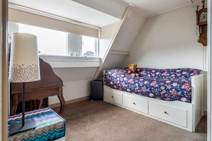 Photo 32 of J.D. van Leeuwenstraat 28