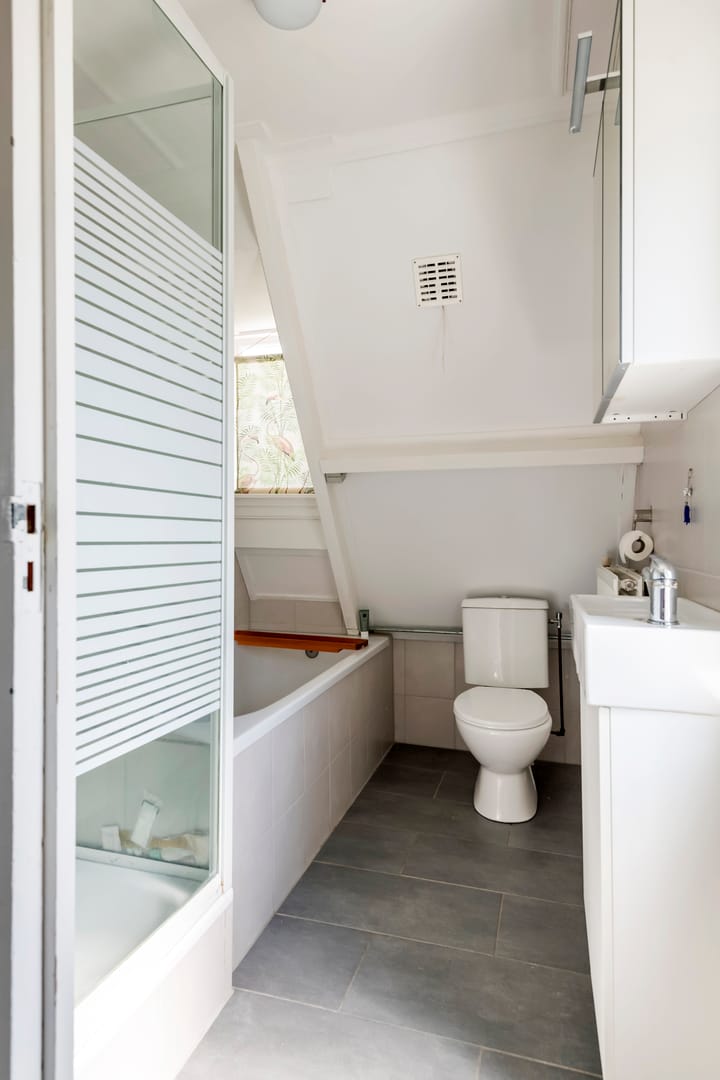 Photo 35 of J.D. van Leeuwenstraat 28