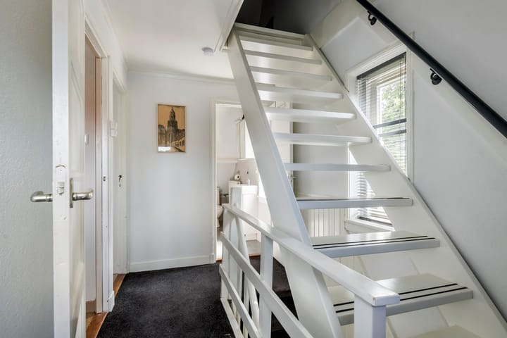 Photo 39 of J.D. van Leeuwenstraat 28