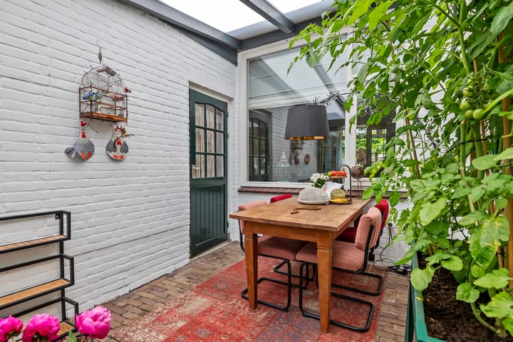 Photo 45 of J.D. van Leeuwenstraat 28