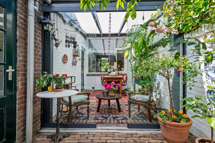 Photo 46 of J.D. van Leeuwenstraat 28