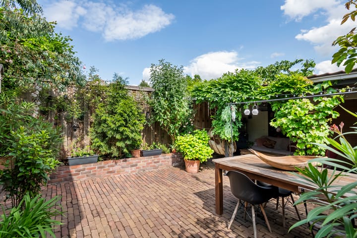 Photo 49 of J.D. van Leeuwenstraat 28