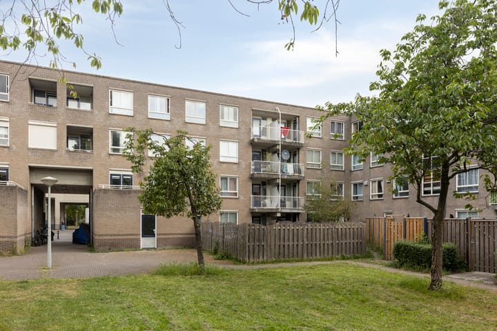 Foto 24 van Berthold Brechtstraat 32