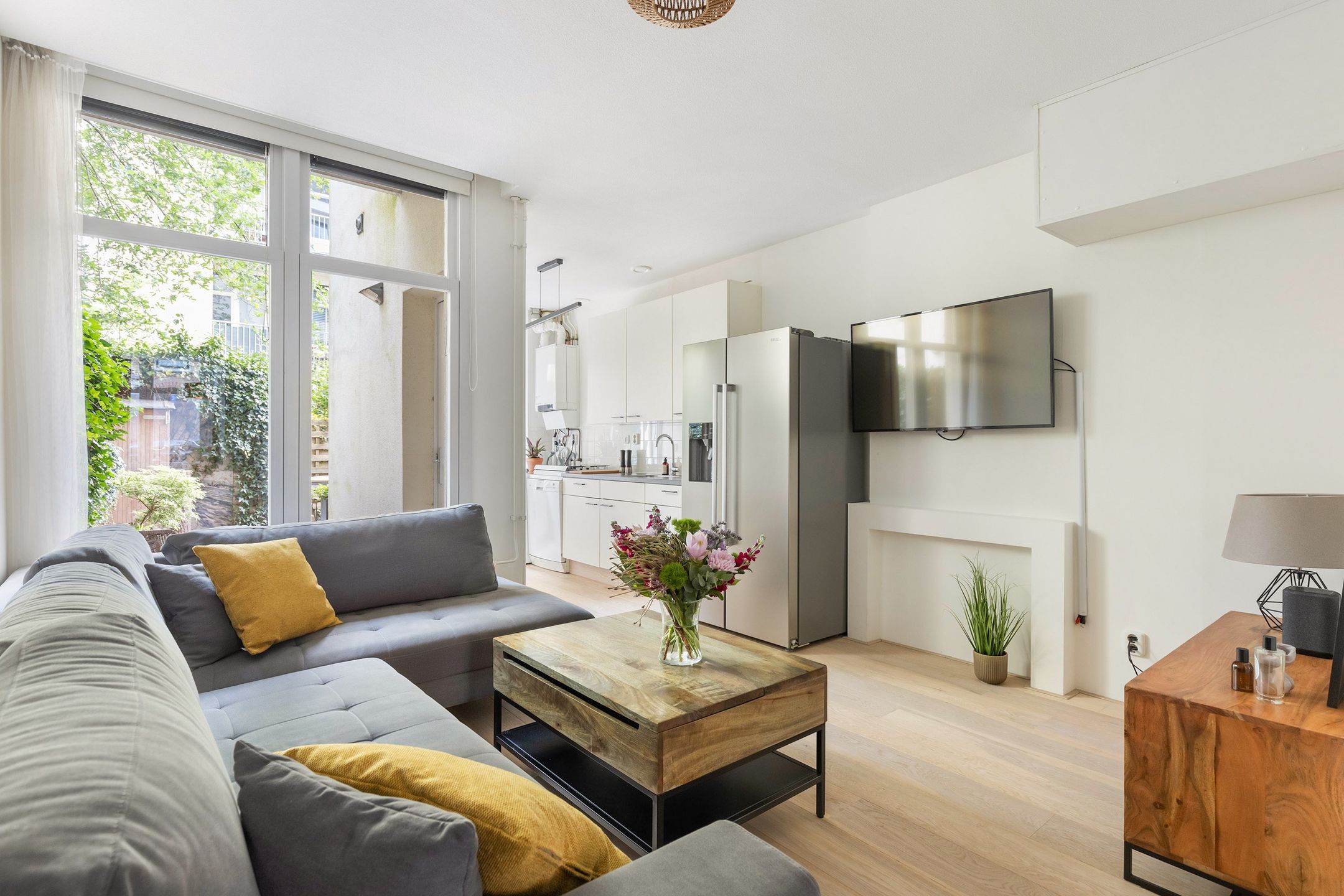 Foto 6 van Van Boetzelaerstraat 26-H