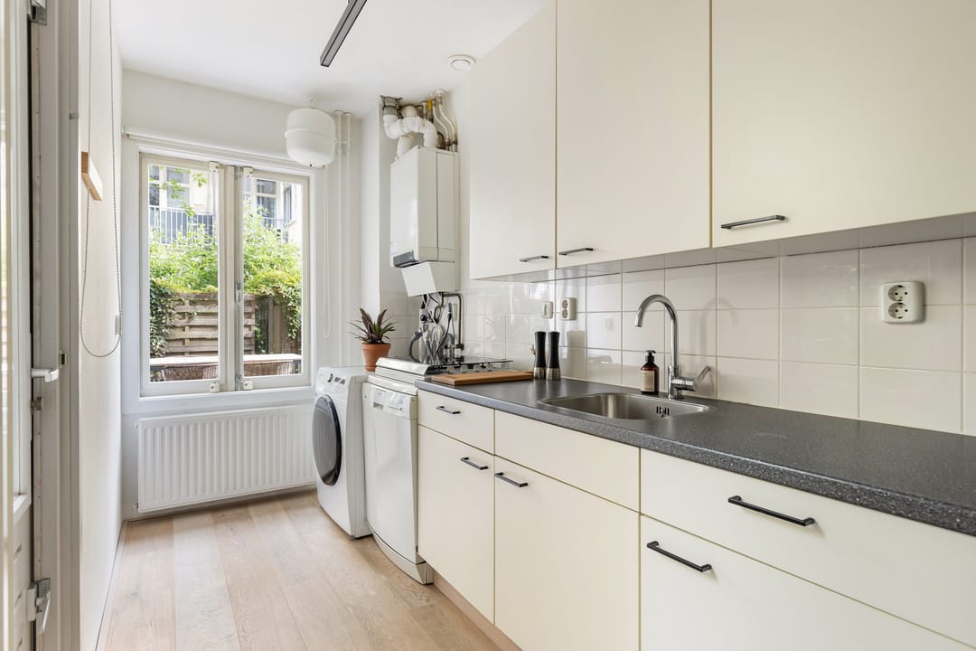 Foto 8 van Van Boetzelaerstraat 26-H