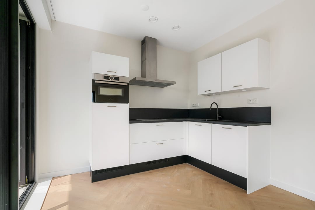 Photo 11 of Dudokstraat 112