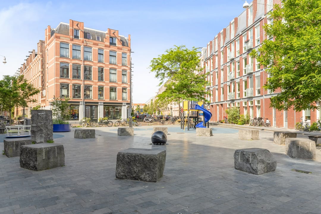 Foto 17 van Van Boetzelaerstraat 26-H