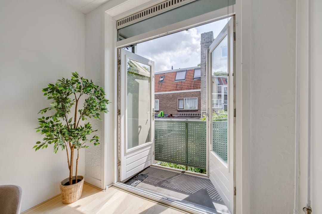 Foto 13 van Nieuwravenstraat 12-BS