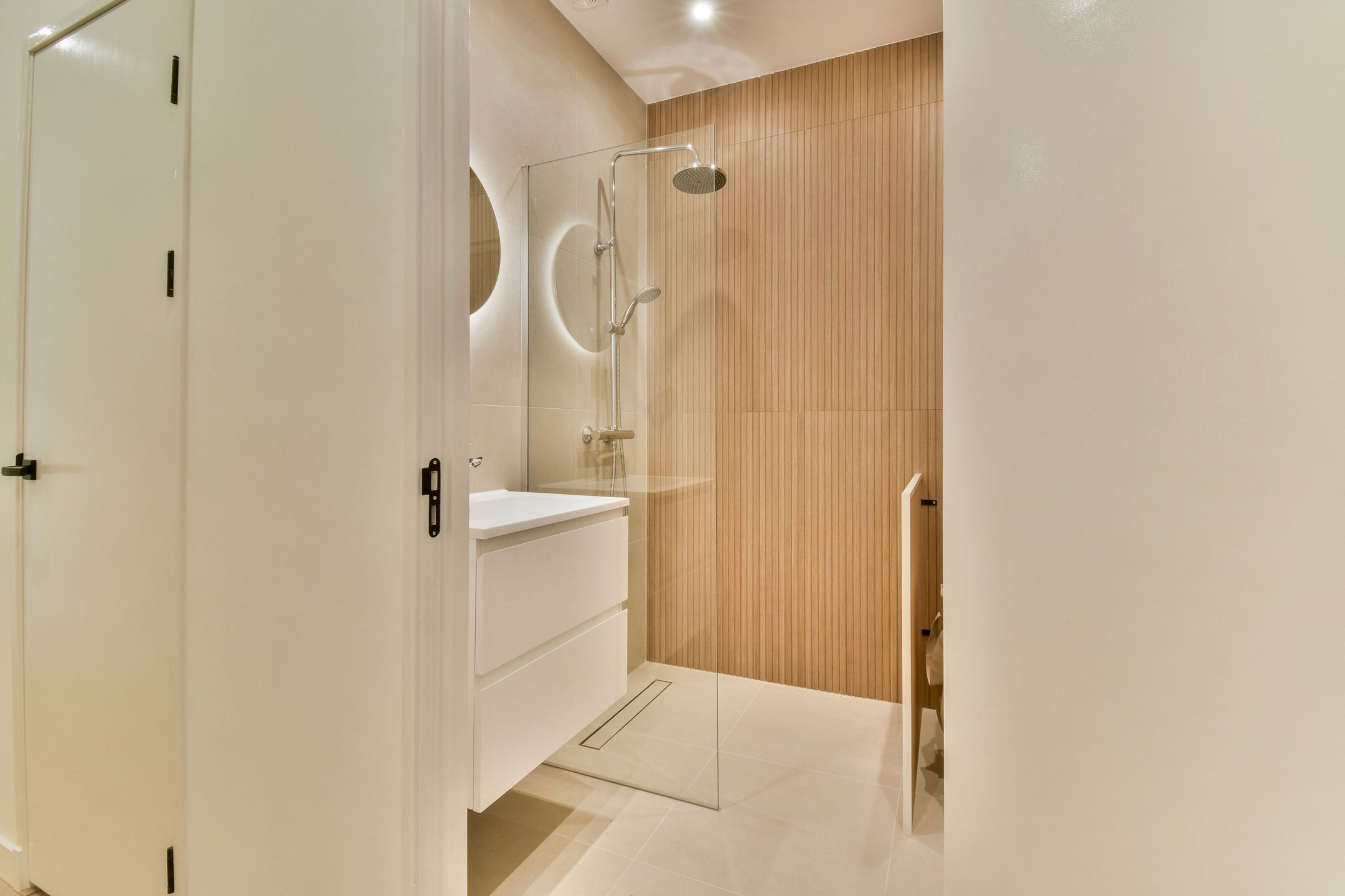 Foto 15 van Tilanusstraat 28-2