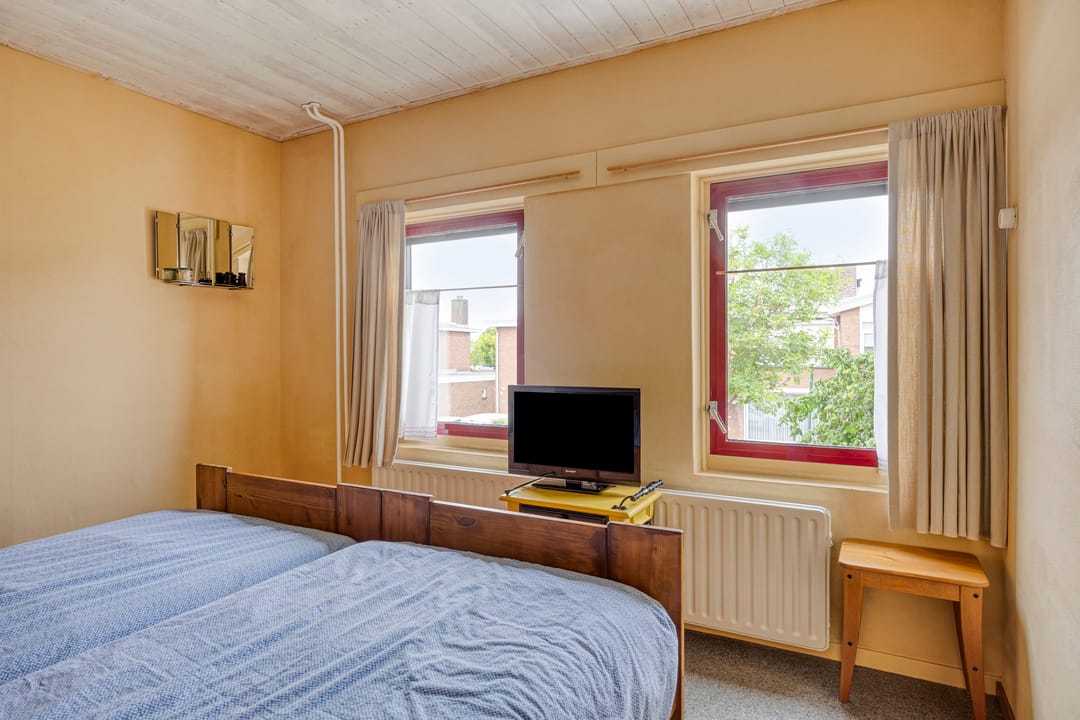 Foto 26 van Burgemeester Voskensstraat 2