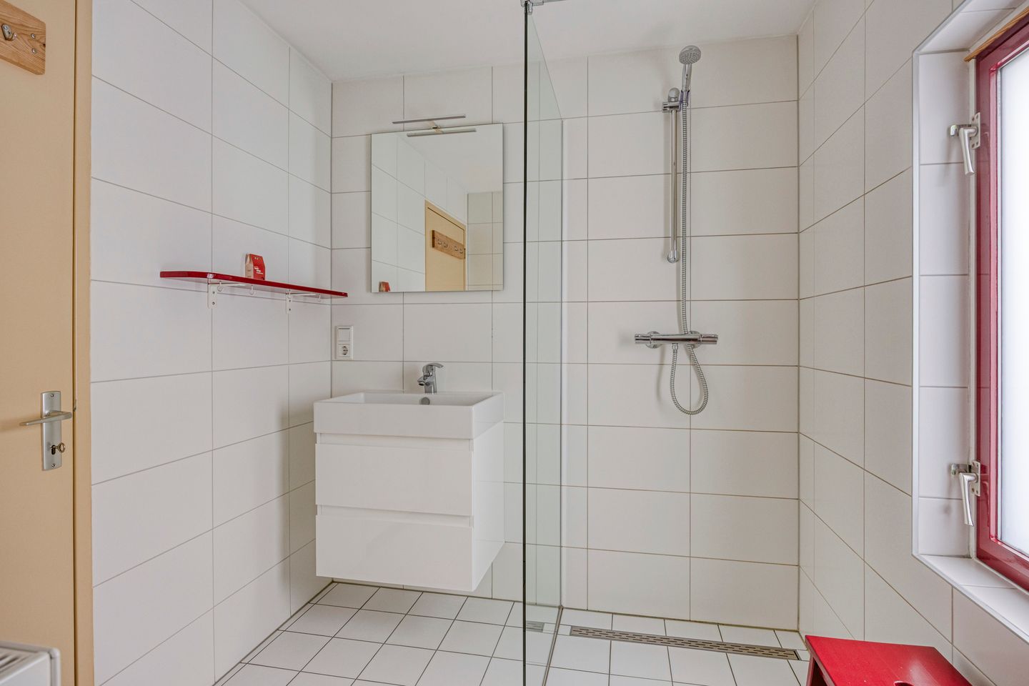 Foto 29 van Burgemeester Voskensstraat 2